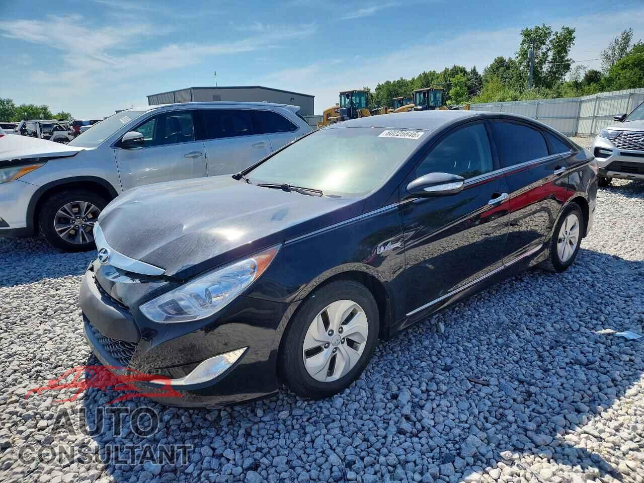HYUNDAI SONATA 2014 - KMHEC4A47EA113849