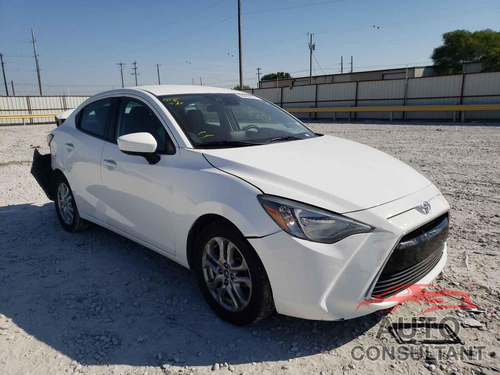 TOYOTA YARIS 2017 - 3MYDLBYV5HY185511