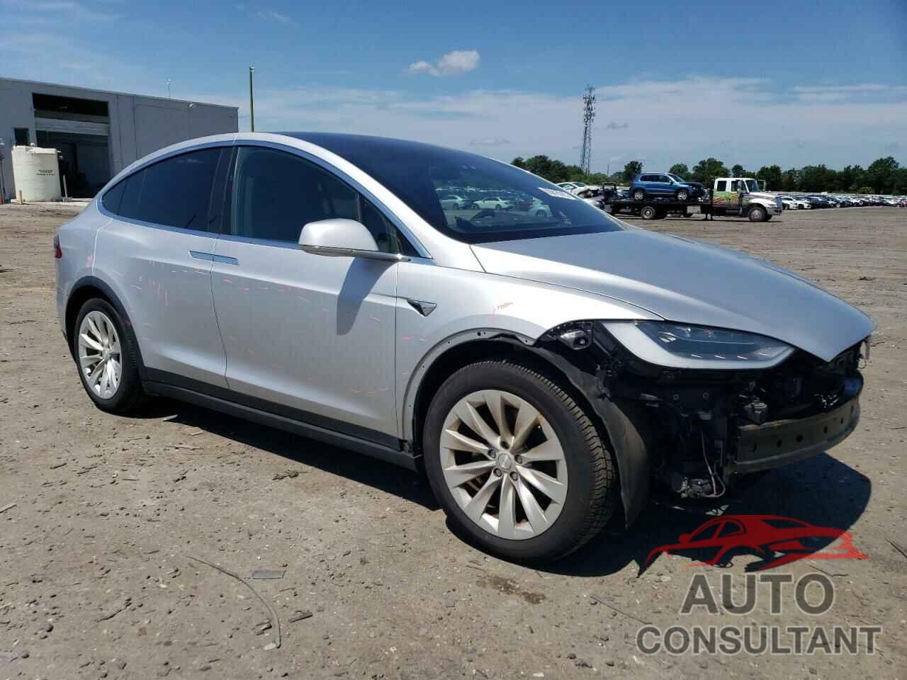 TESLA MODEL X 2018 - 5YJXCAE22JF103977