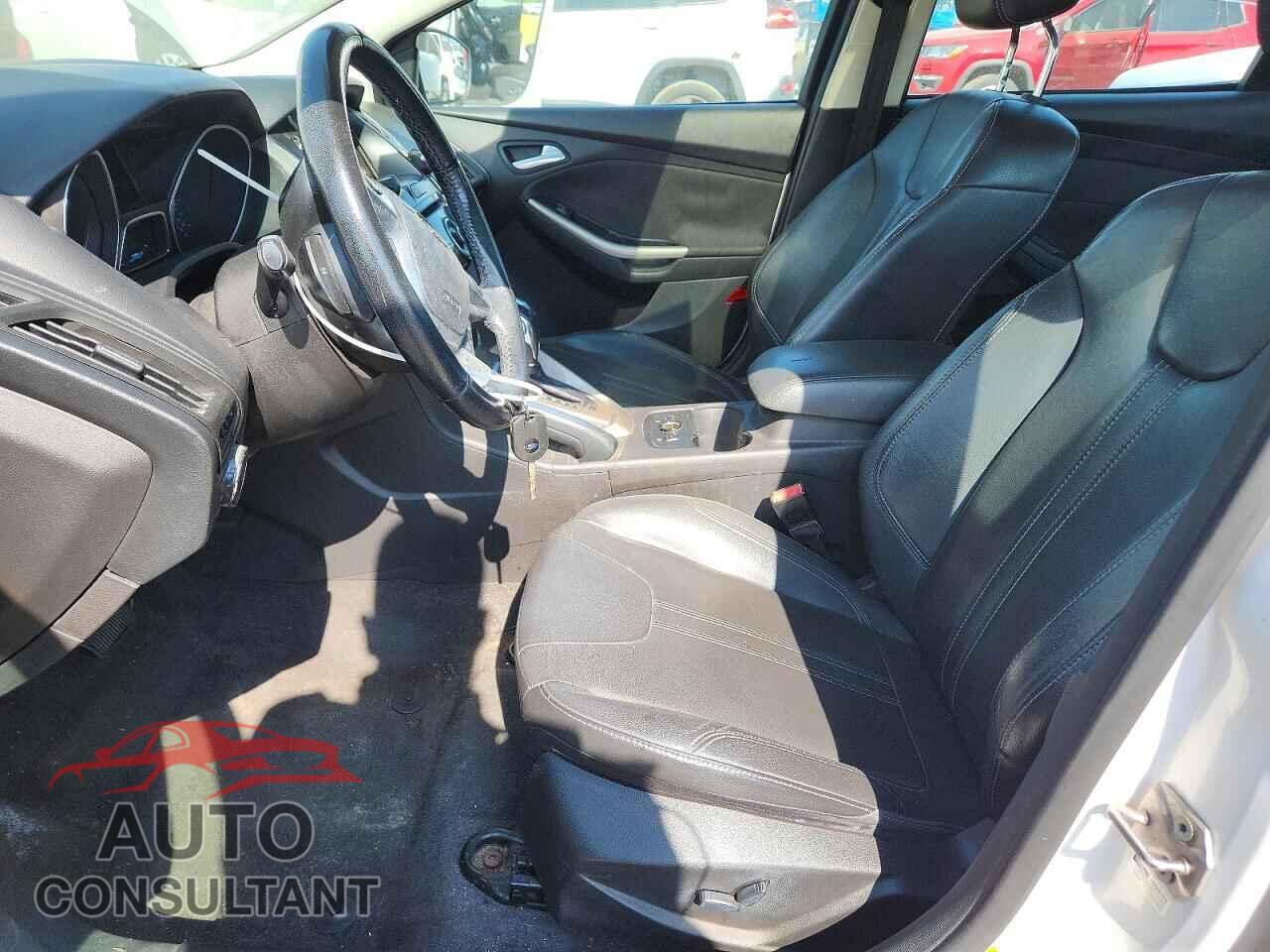 FORD FOCUS 2012 - 1FAHP3H25CL271540