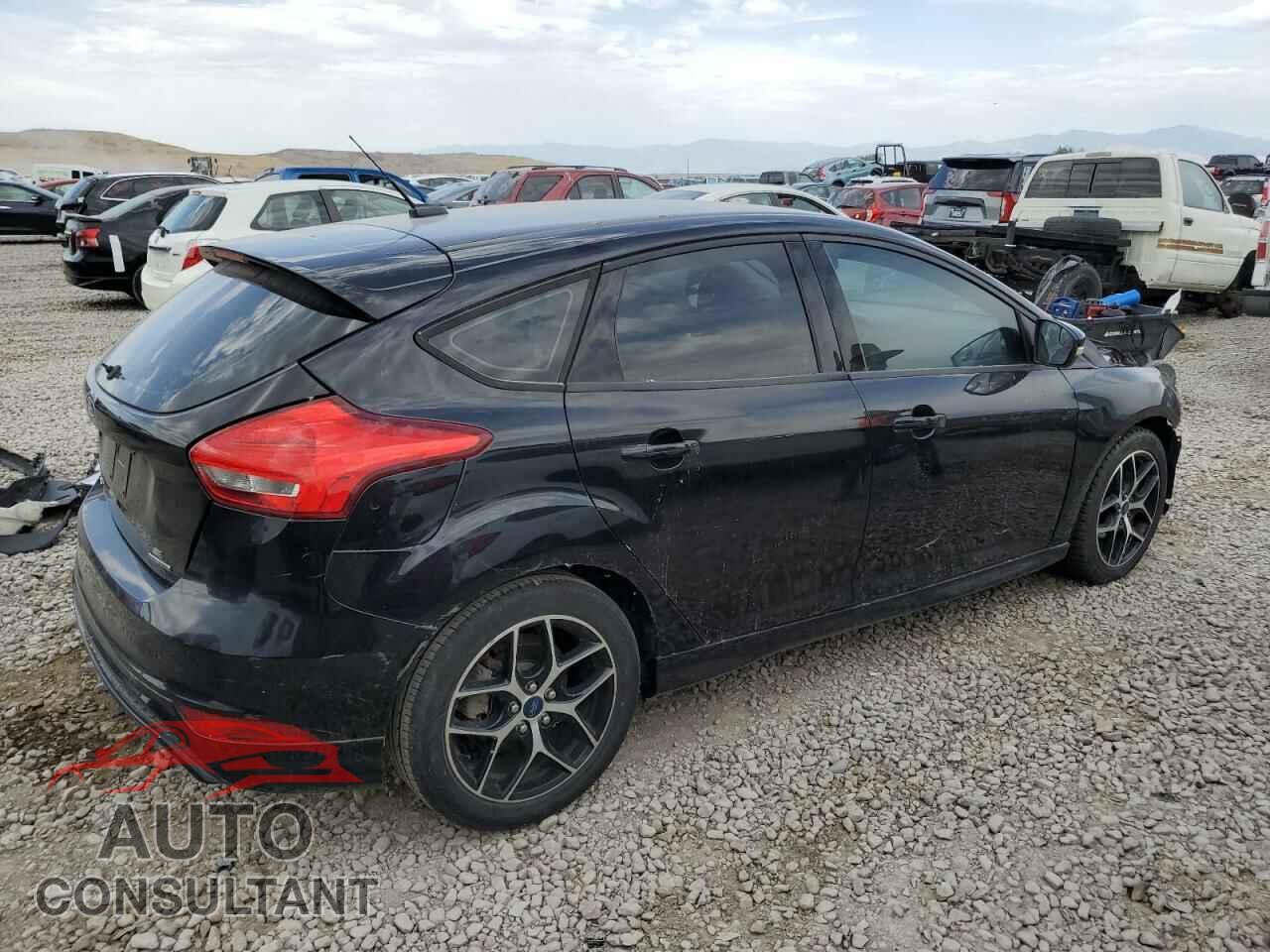 FORD FOCUS 2015 - 1FADP3K29FL324784