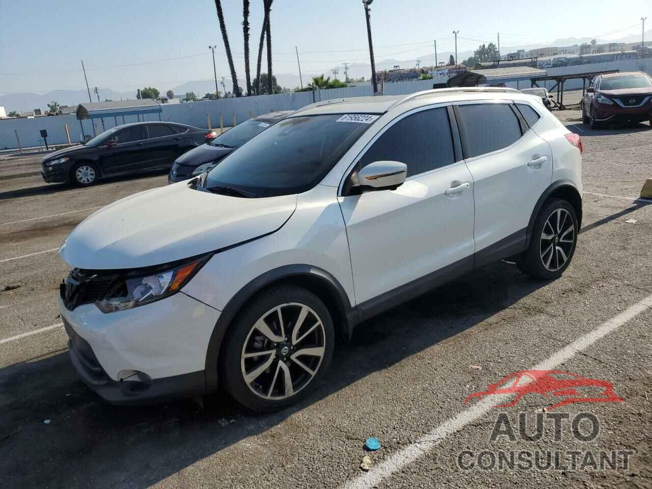 NISSAN ROGUE 2018 - JN1BJ1CP3JW501034