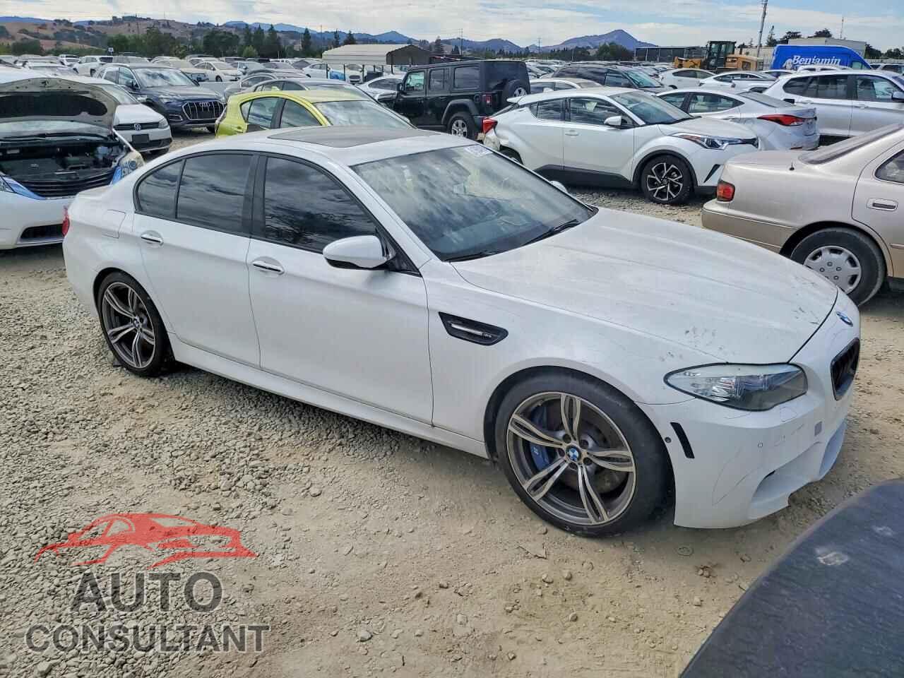 BMW M5 2013 - WBSFV9C5XDC774051