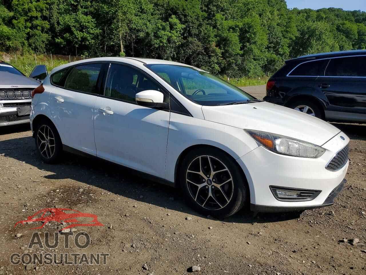 FORD FOCUS 2017 - 1FADP3M23HL207654