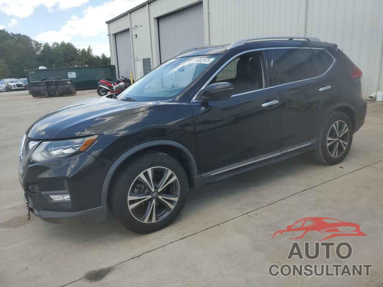 NISSAN ROGUE 2017 - 5N1AT2MT8HC760484