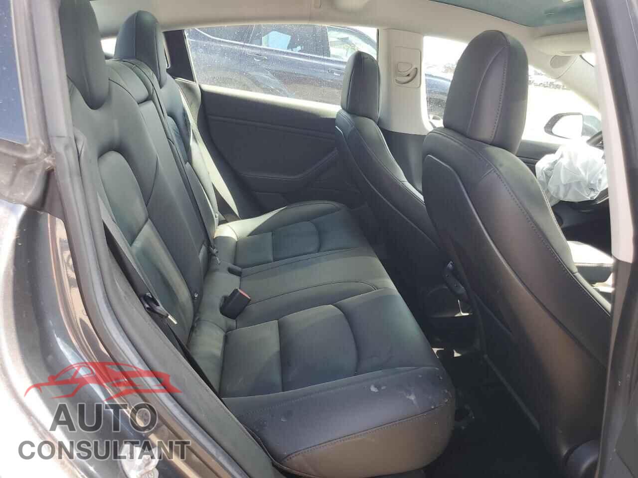 TESLA MODEL 3 2018 - 5YJ3E1EA6JF023811