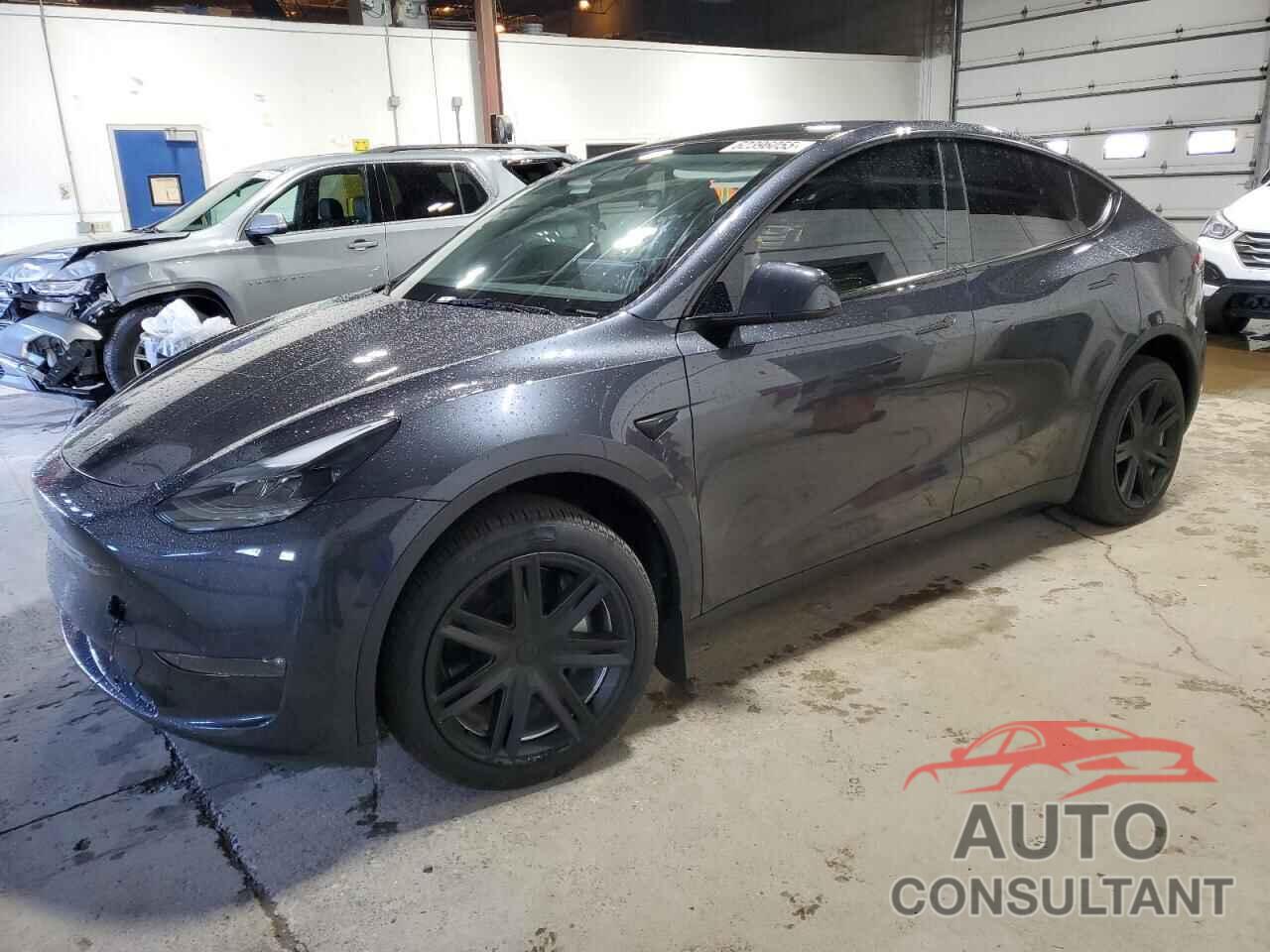 TESLA MODEL Y 2024 - 7SAYGDEE4RA287013