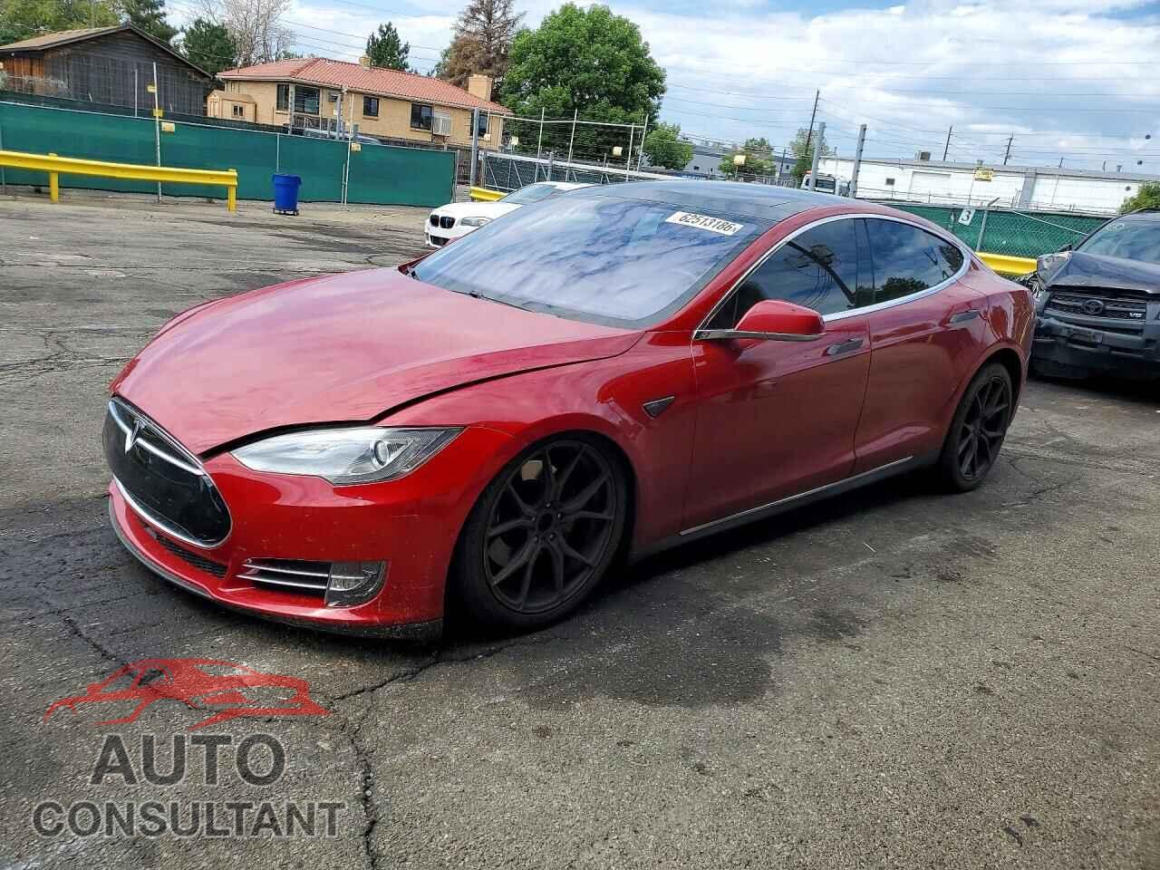 TESLA MODEL S 2015 - 5YJSA1E25FF114902