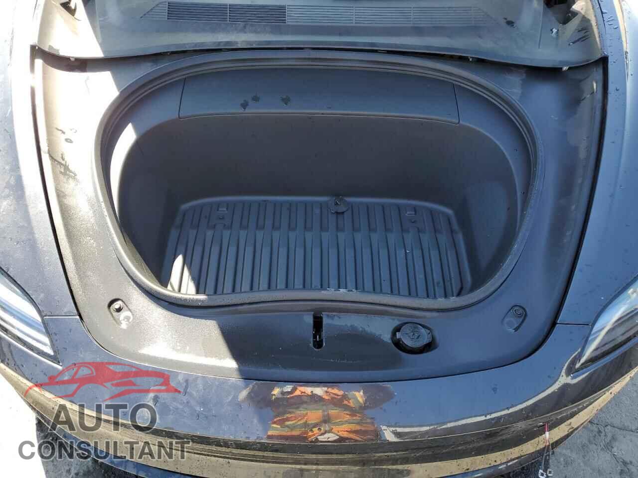 TESLA MODEL 3 2024 - 5YJ3E1EA3RF730926