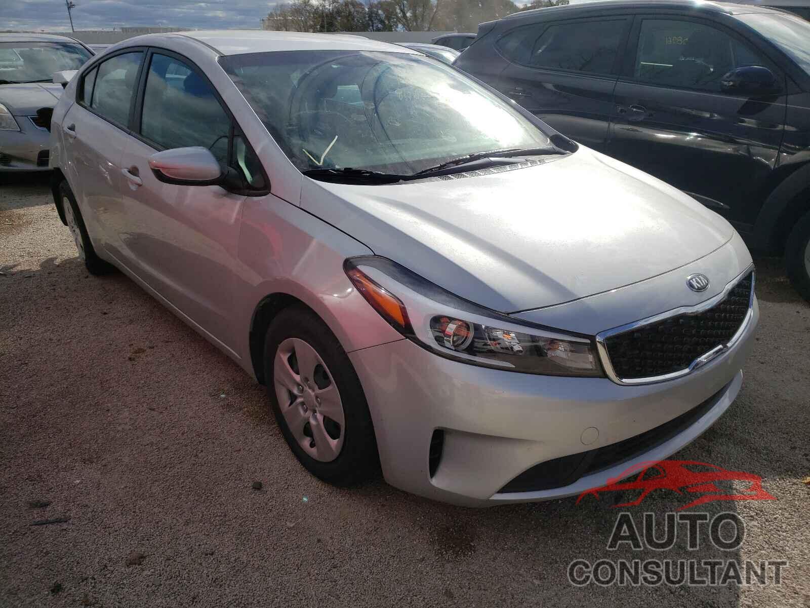 KIA FORTE 2018 - 3KPFK4A72JE271299