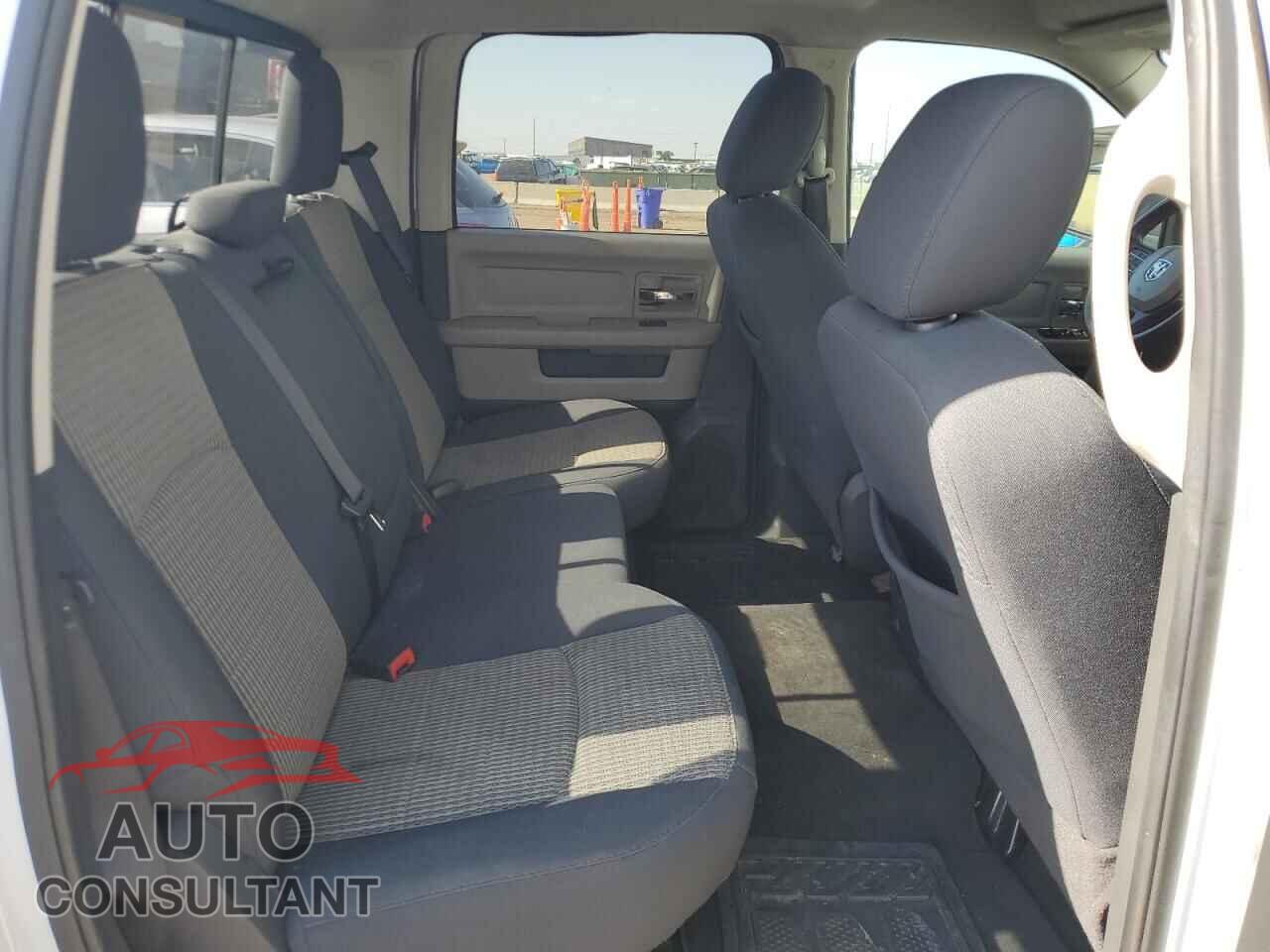 DODGE RAM 1500 2012 - 1C6RD6LT1CS173840