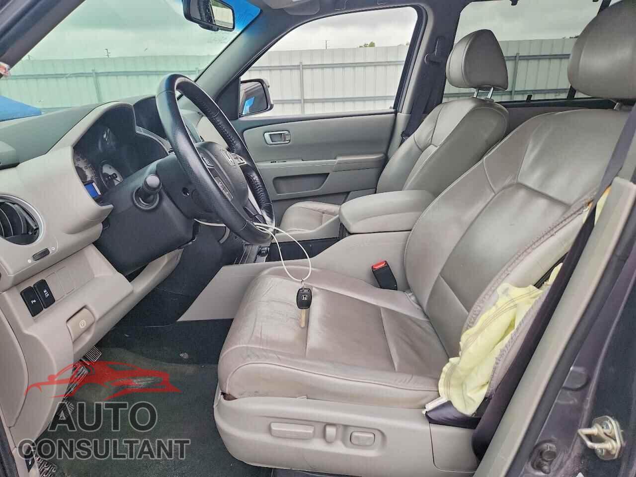 HONDA PILOT 2014 - 5FNYF3H92EB002587