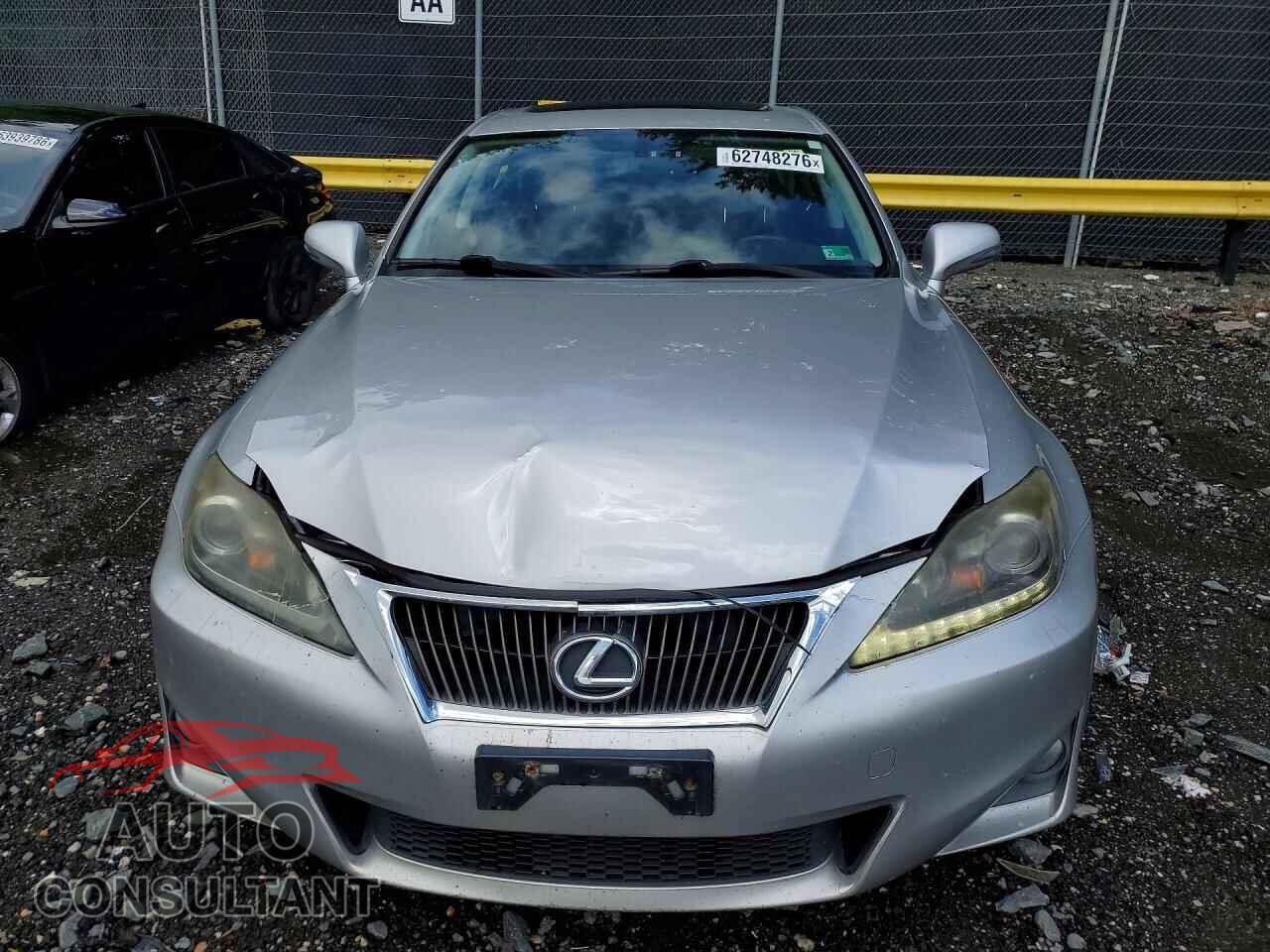 LEXUS IS 2011 - JTHBF5C25B5155634