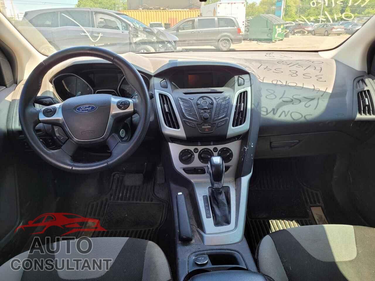 FORD FOCUS 2014 - 1FADP3K21EL358541