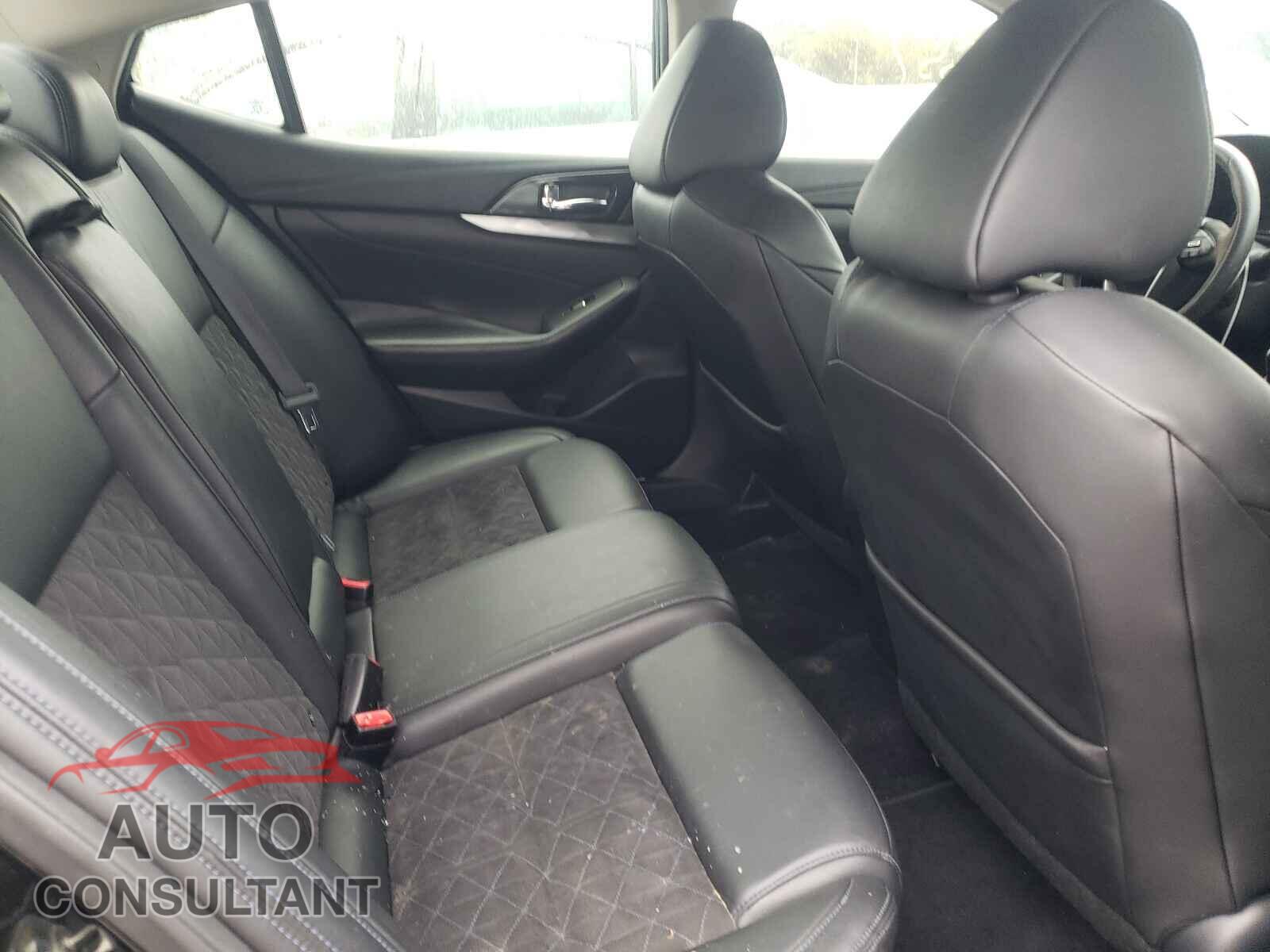 NISSAN MAXIMA 2017 - 1N4AA6AP1HC394950
