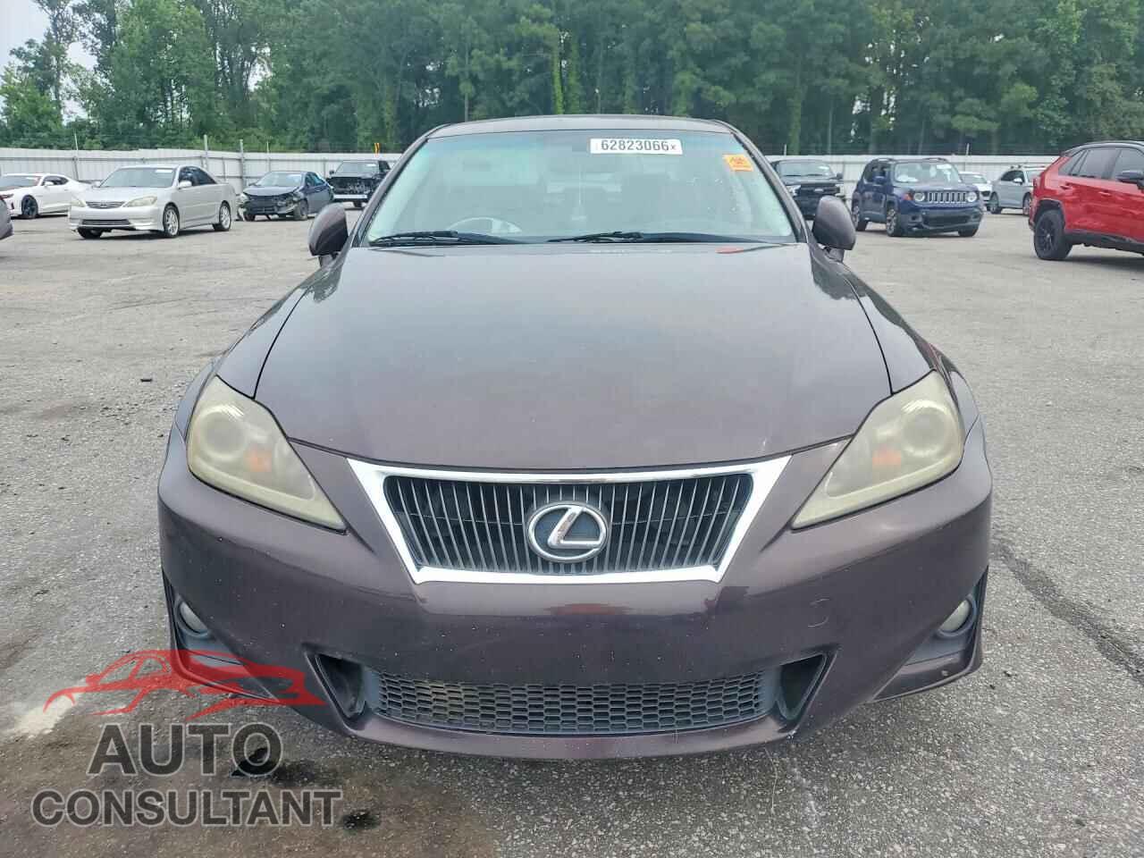 LEXUS IS 2012 - JTHBF5C2XC2102690
