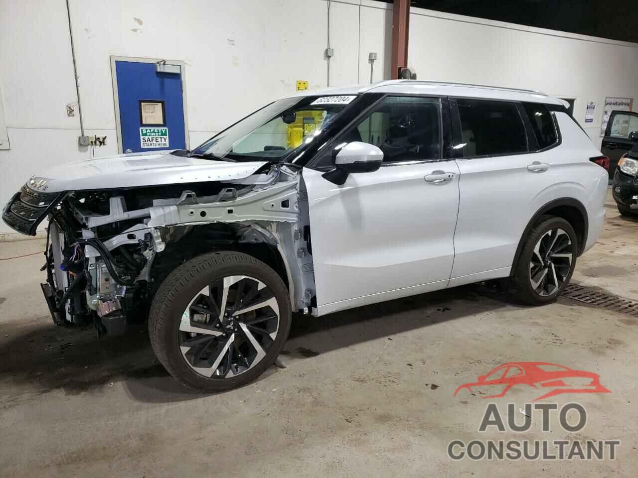 MITSUBISHI OUTLANDER 2024 - JA4J4WA82RZ020513