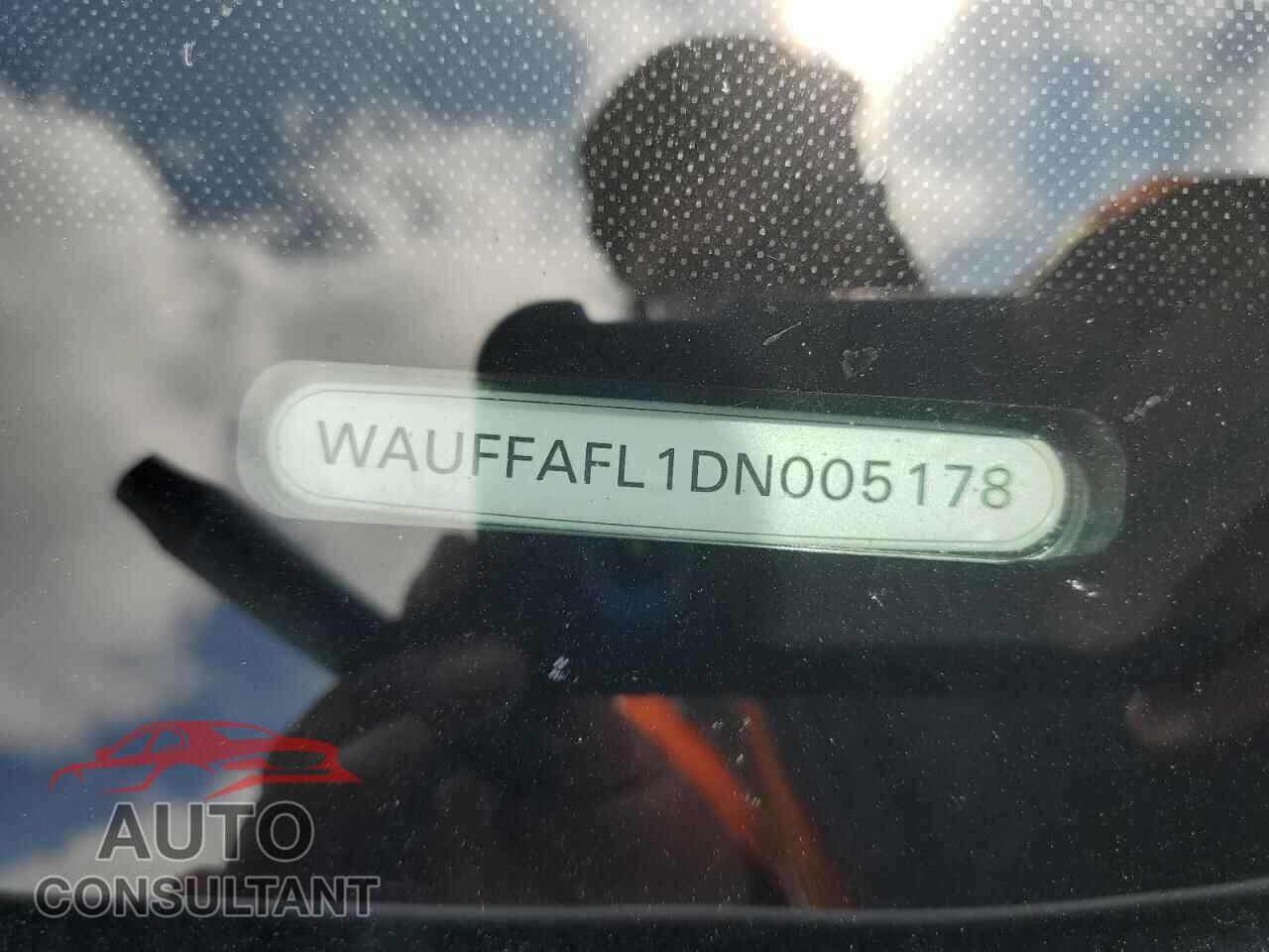 AUDI A4 2013 - WAUFFAFL1DN005178