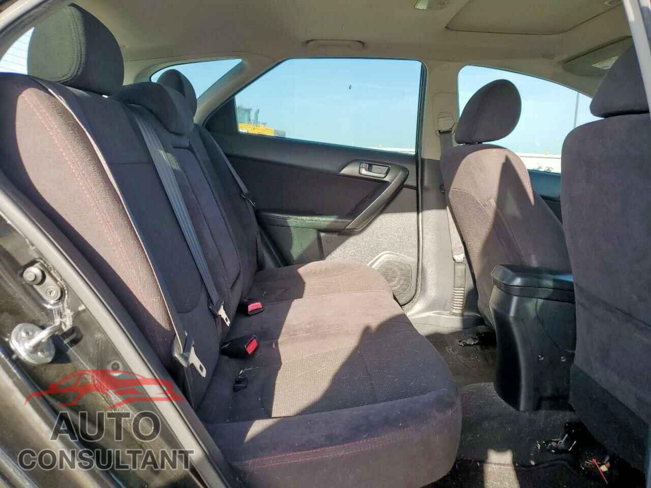KIA FORTE 2011 - KNAFW5A37B5377524