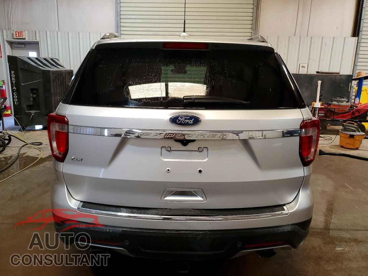 FORD EXPLORER 2018 - 1FM5K7D86JGC85610