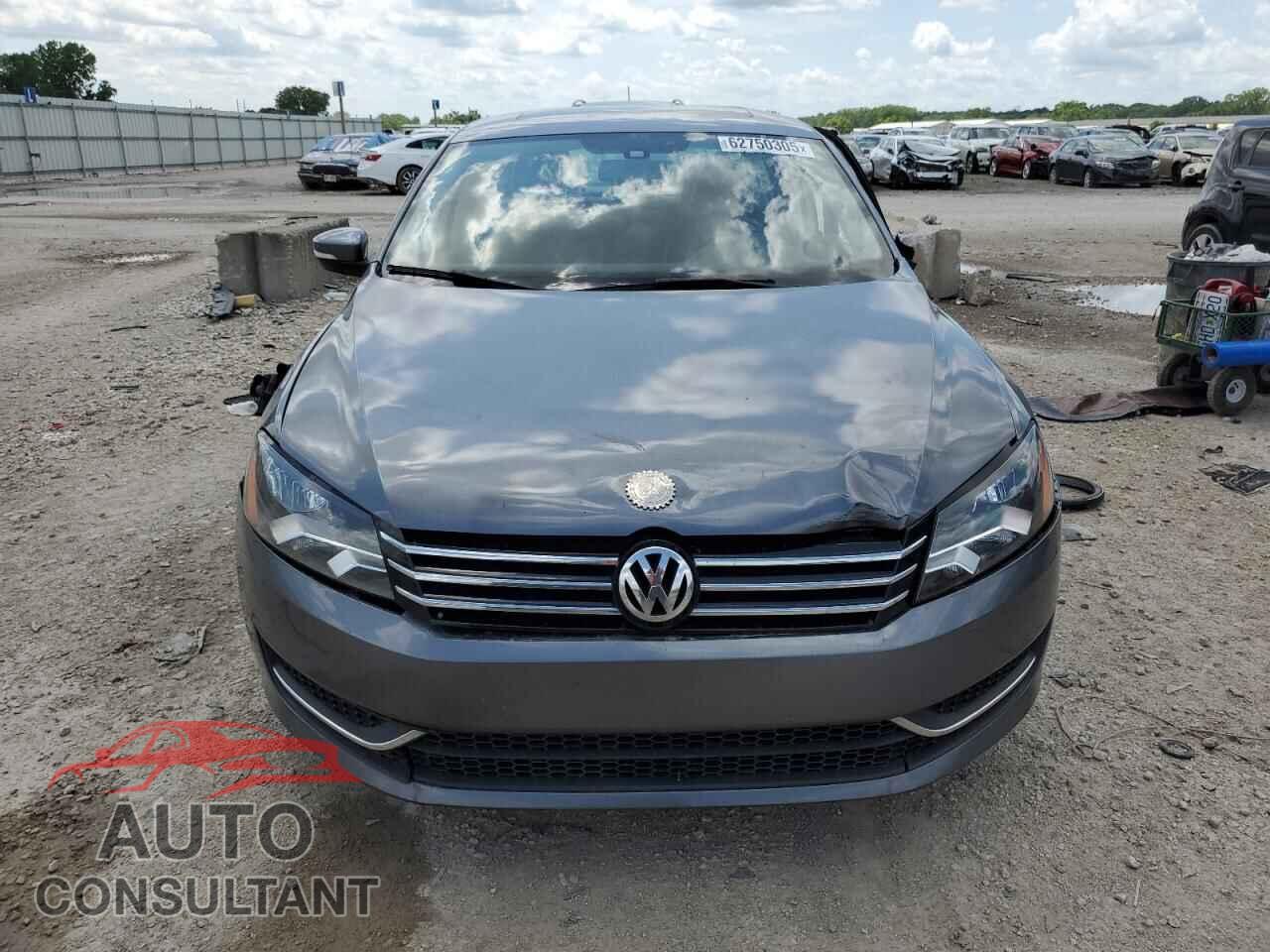 VOLKSWAGEN PASSAT 2014 - 1VWBH7A31EC002345