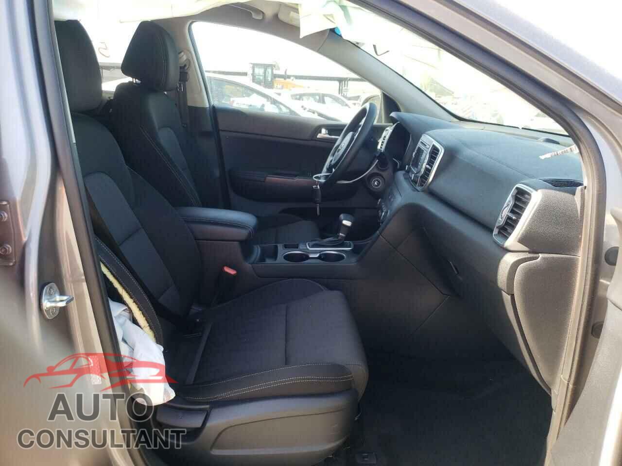 KIA SPORTAGE 2017 - KNDPMCAC9H7158076