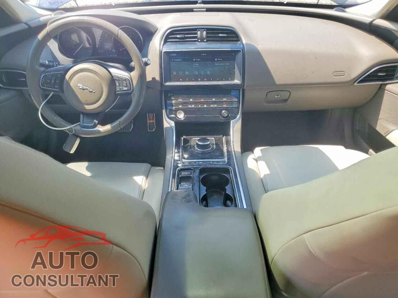 JAGUAR XE 2019 - SAJAD4FX4KCP50637