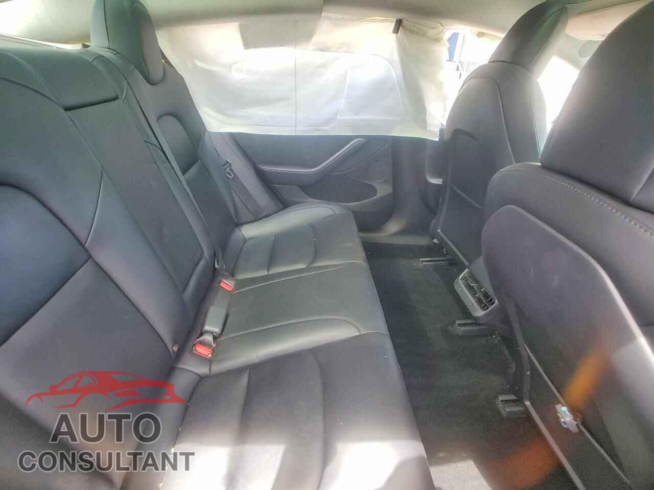 TESLA MODEL 3 2021 - 5YJ3E1EA7MF067823