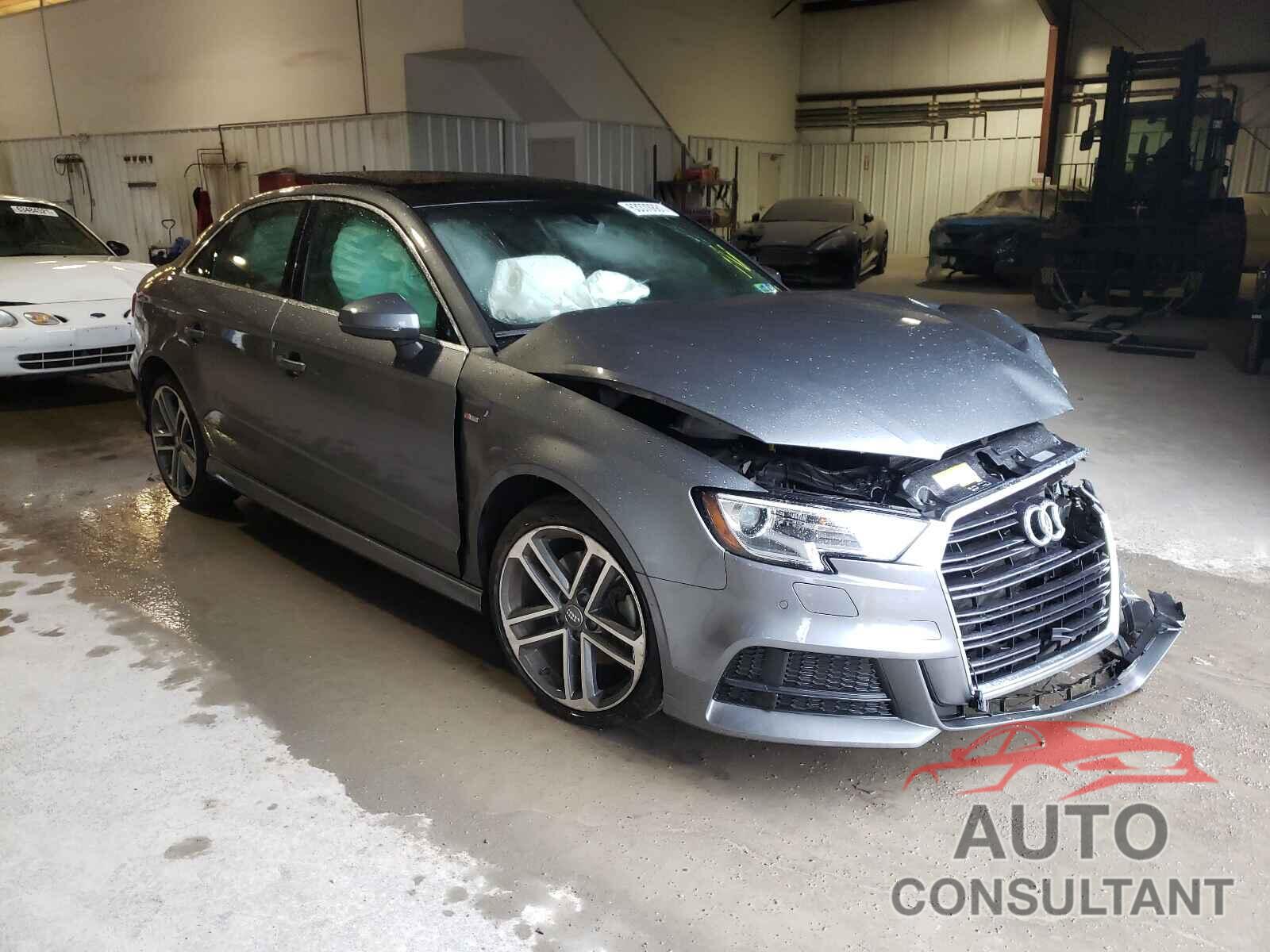 AUDI A3 2017 - WAUJ8GFF4H1006288