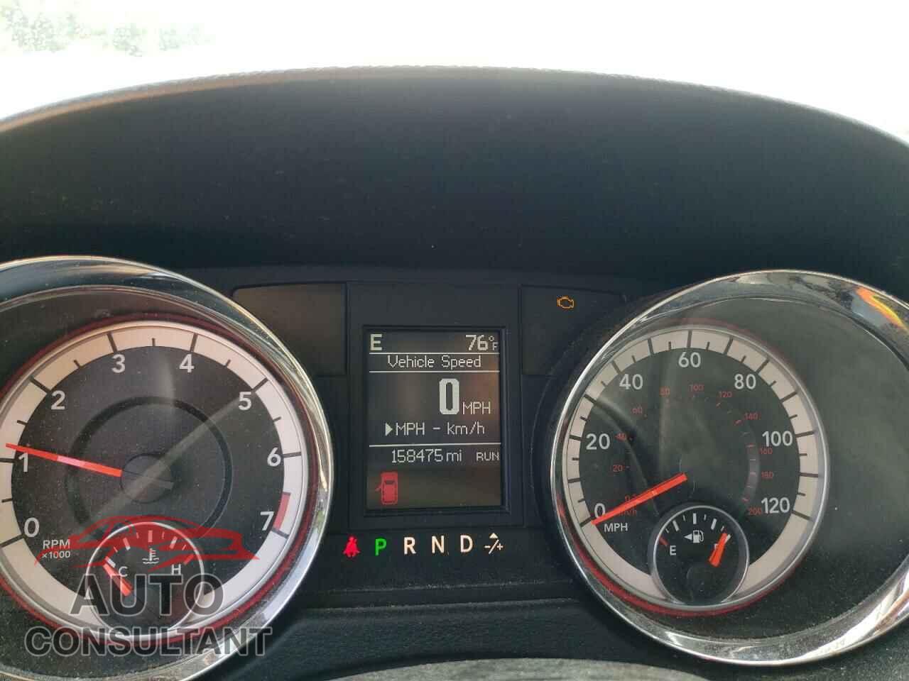 DODGE CARAVAN 2015 - 2C4RDGEG7FR528644