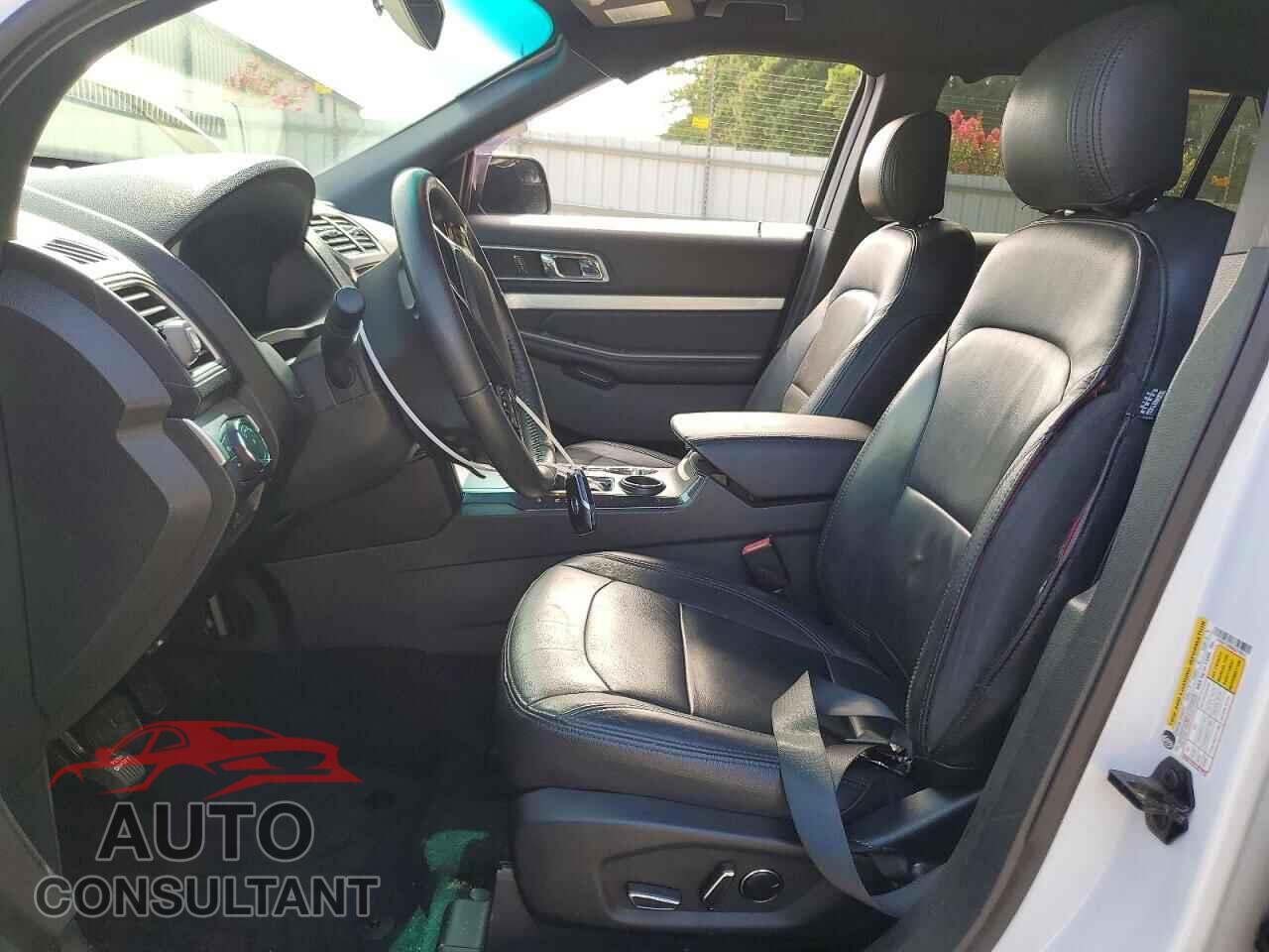 FORD EXPLORER 2017 - 1FM5K7D89HGA70913