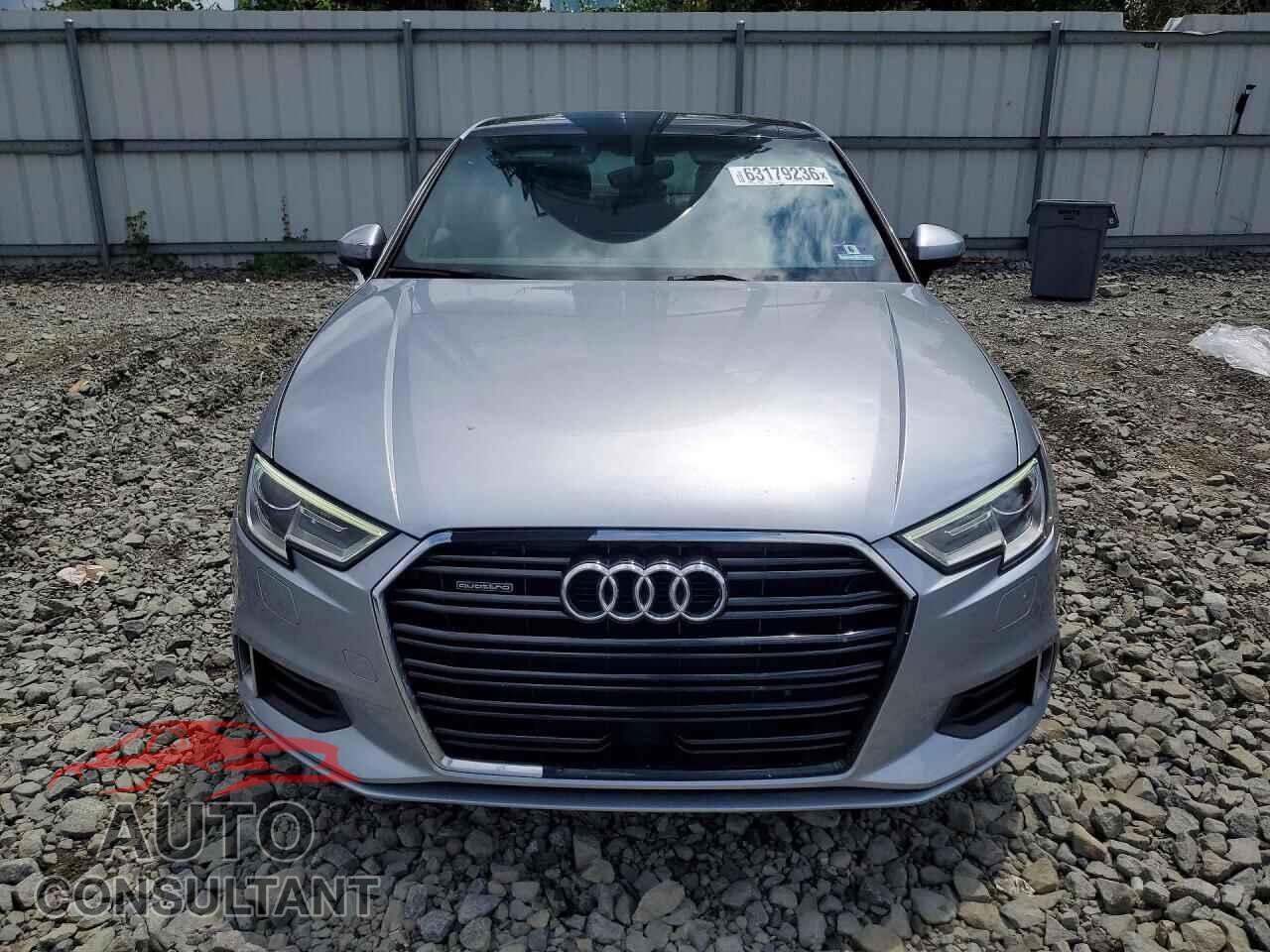 AUDI A3 2018 - WAUB8GFF4J1077677