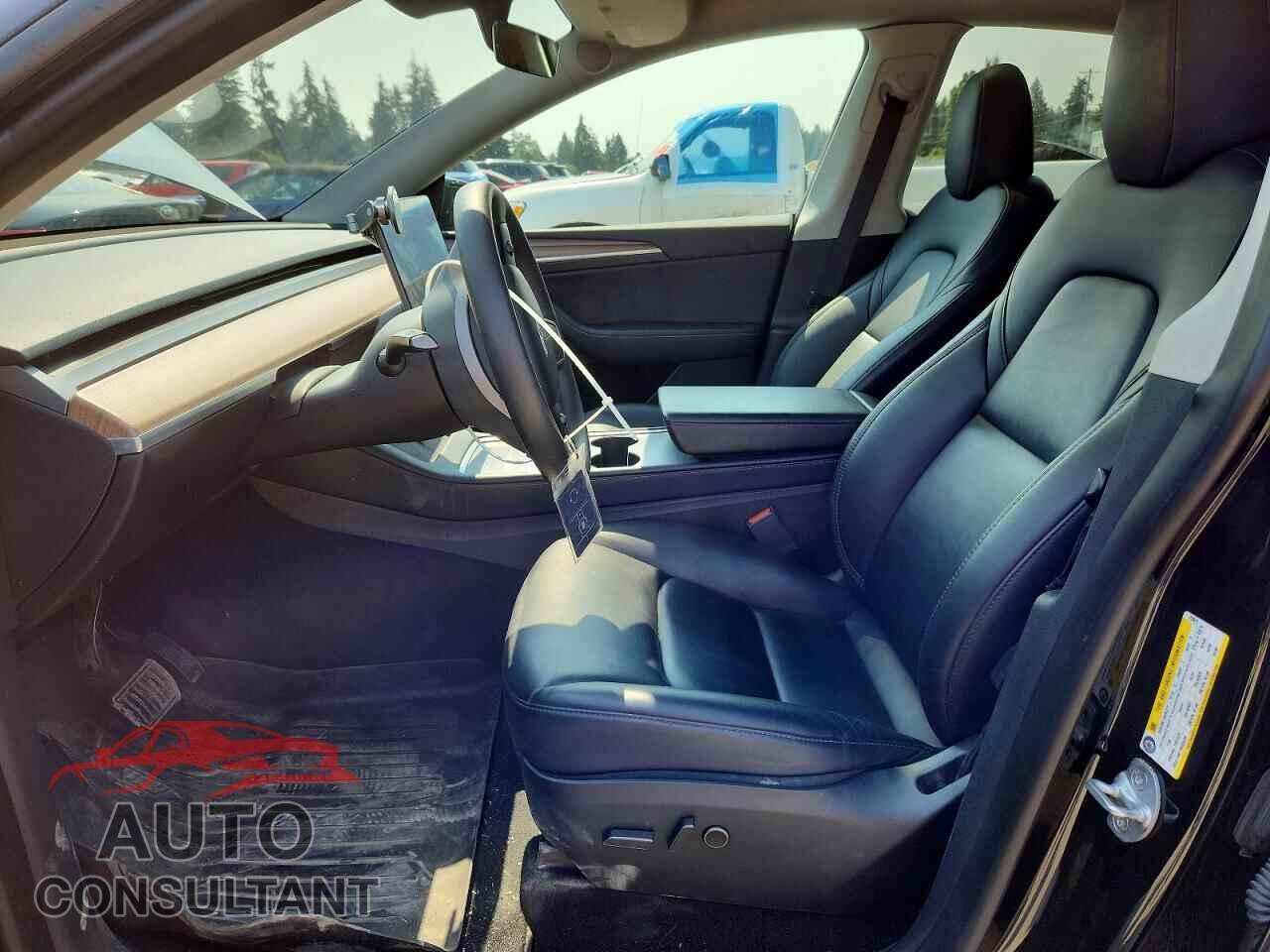 TESLA MODEL Y 2023 - 7SAYGDEEXPF753673