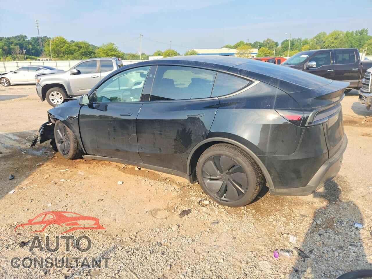 TESLA MODEL Y 2026 - 7SAYGDED7TF596282