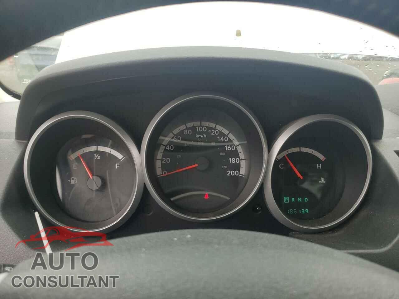 DODGE CARAVAN 2010 - 2D4RN4DE3AR437653