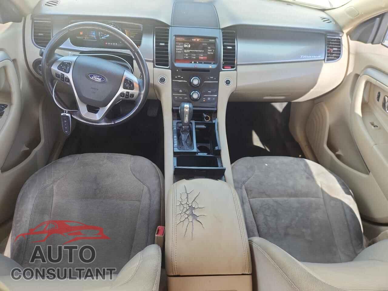 FORD TAURUS 2015 - 1FAHP2E90FG137639