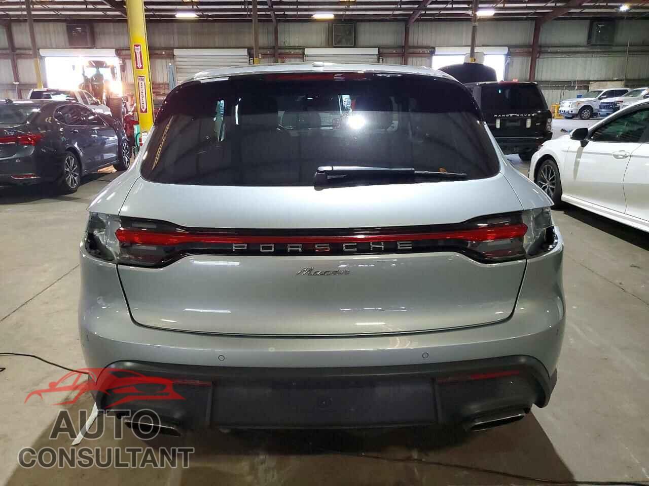 PORSCHE MACAN 2024 - WP1AA2A51RLB00206