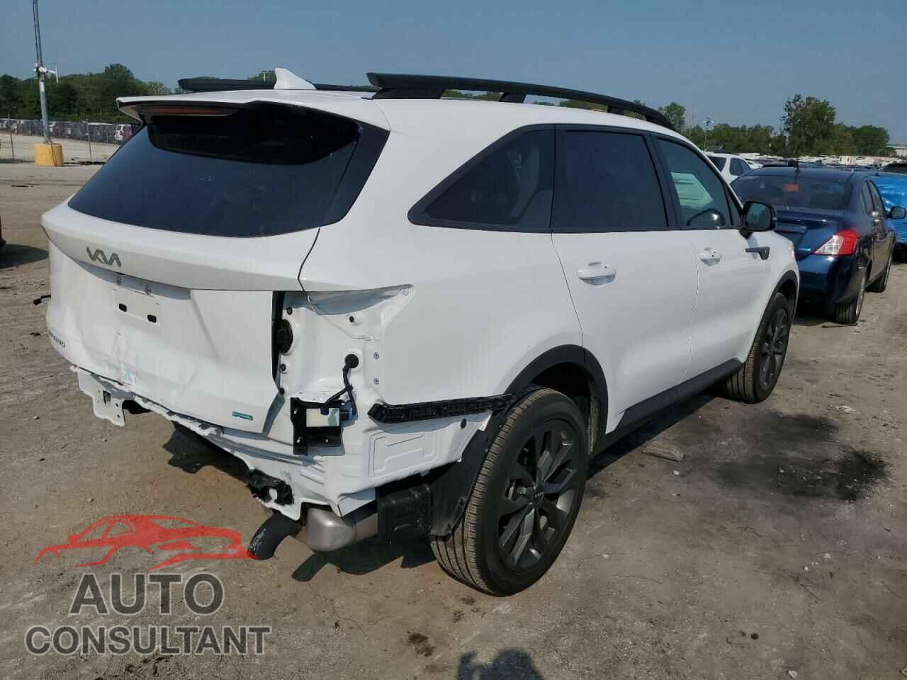 KIA SORENTO 2023 - 5XYRHDLF4PG242589