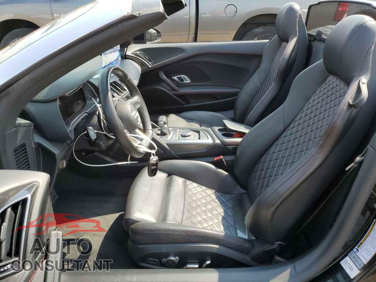 AUDI R8 2017 - WUAVACFX2H7904625