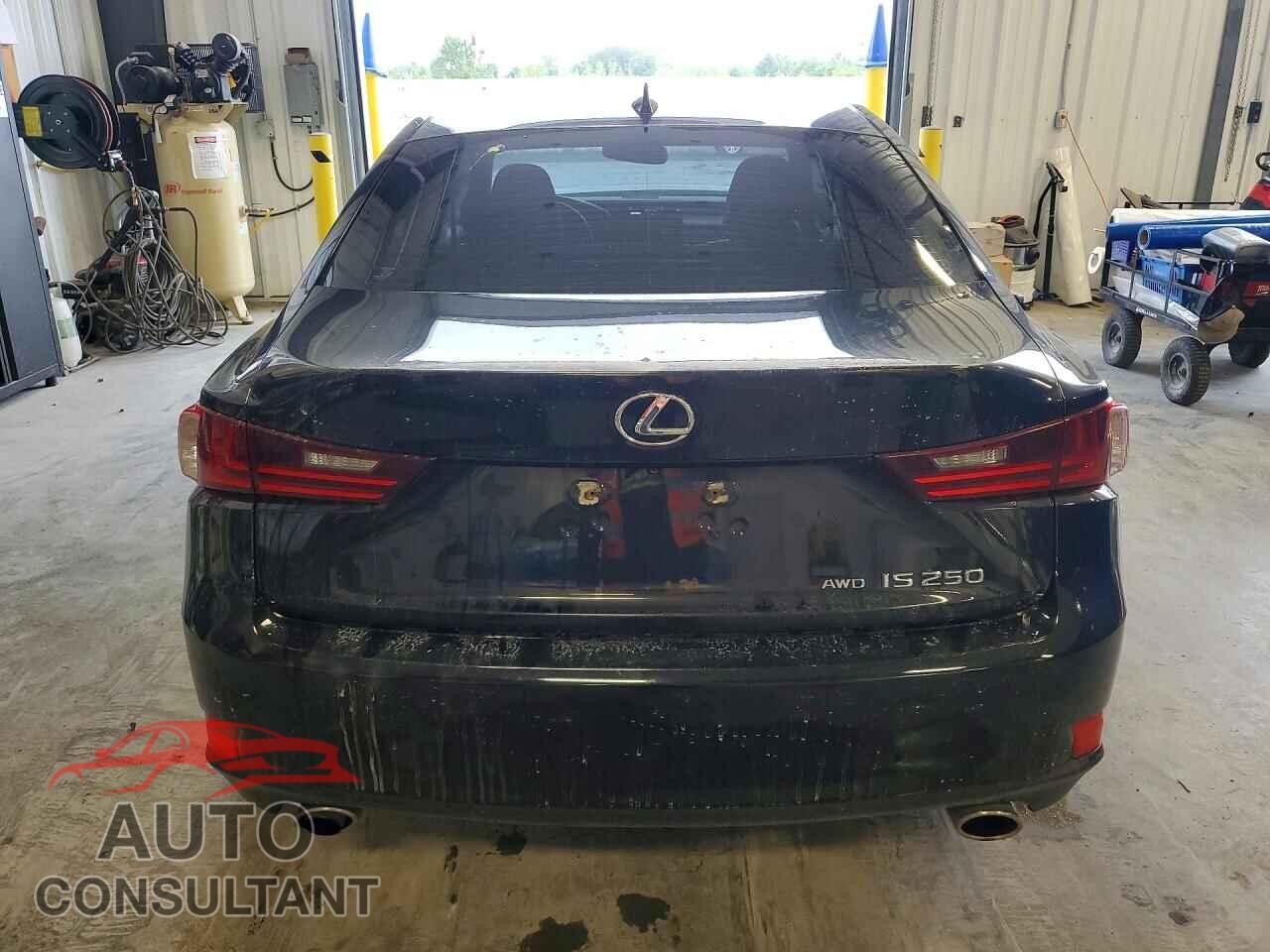 LEXUS IS 2014 - JTHCF1D25E5005894