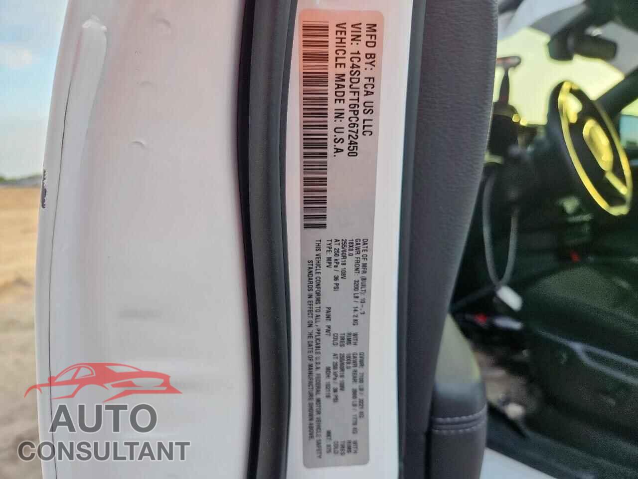 DODGE DURANGO 2023 - 1C4SDJFT6PC672450