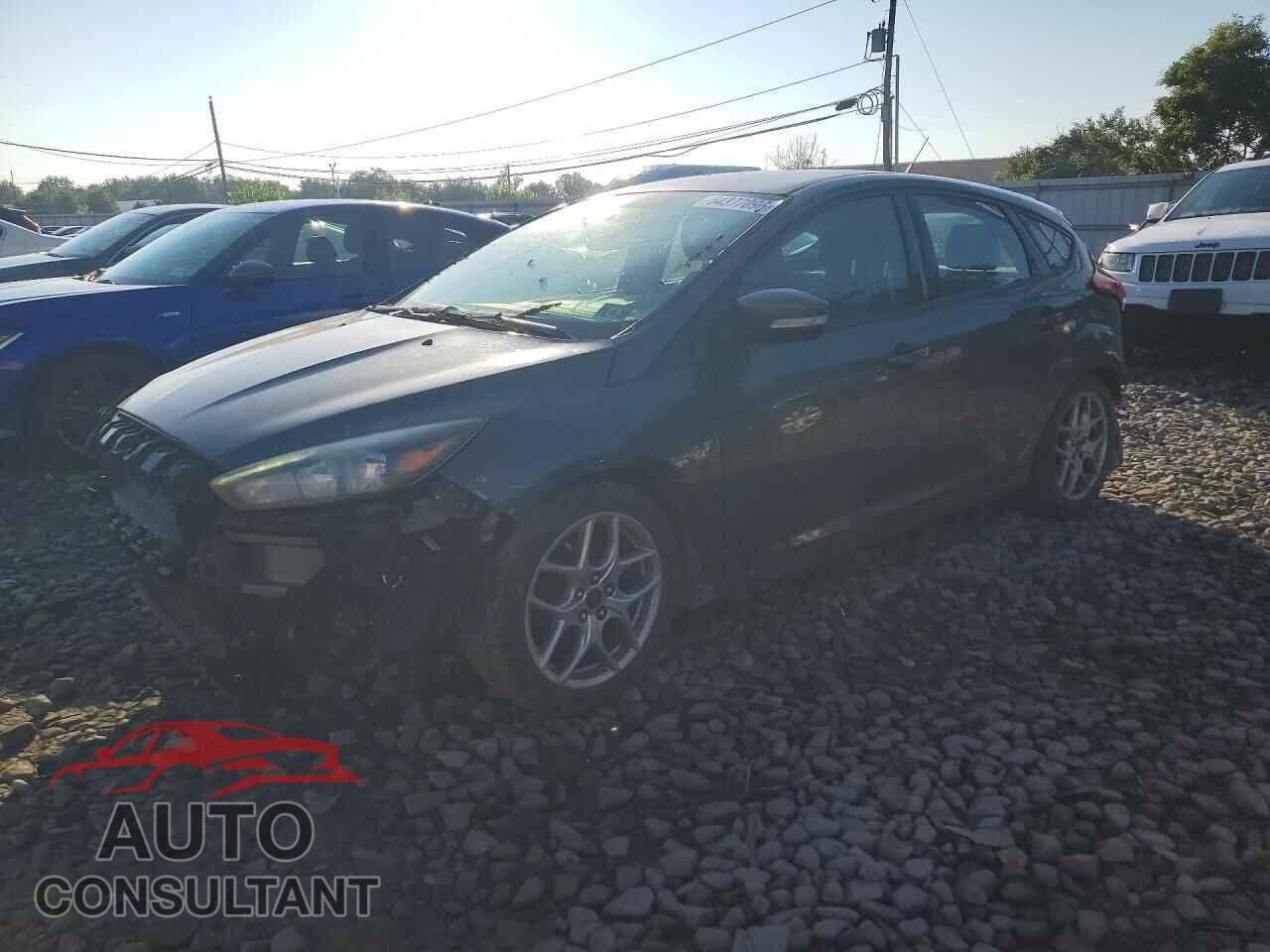 FORD FOCUS 2015 - 1FADP3K22FL264136