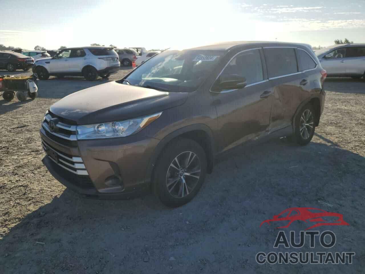 TOYOTA HIGHLANDER 2019 - 5TDZZRFH3KS295710