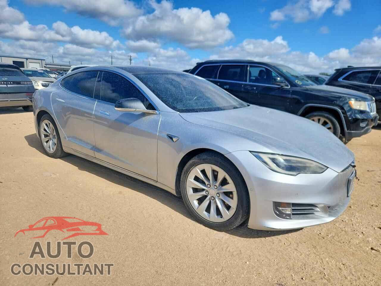 TESLA MODEL S 2017 - 5YJSA1E15HF206781