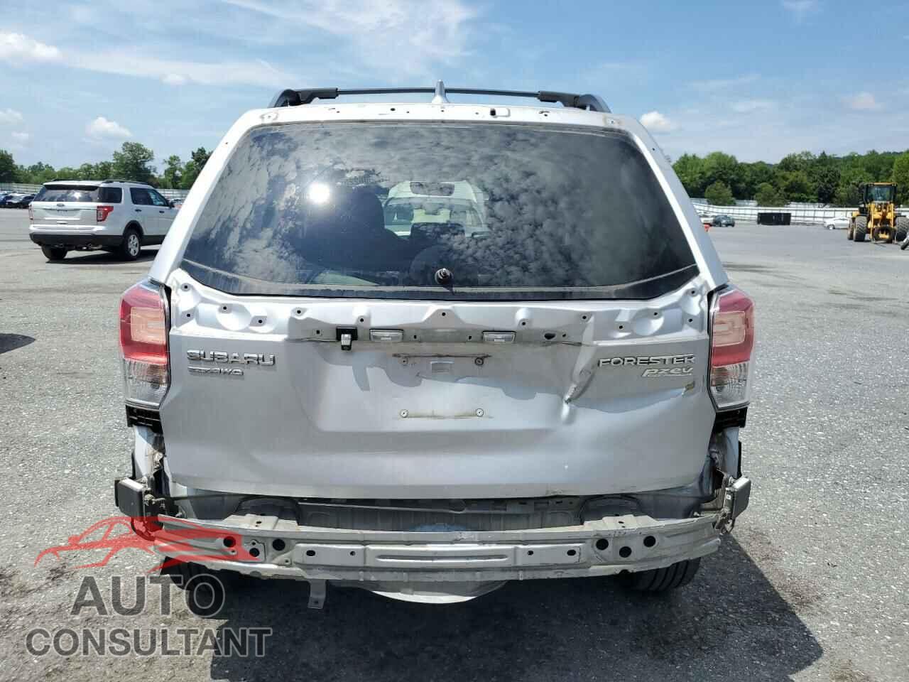 SUBARU FORESTER 2017 - JF2SJAJC0HH490765