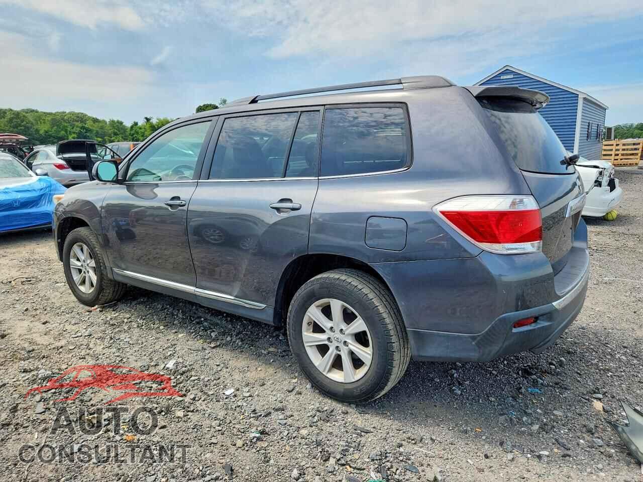 TOYOTA HIGHLANDER 2012 - 5TDBK3EH8CS146554