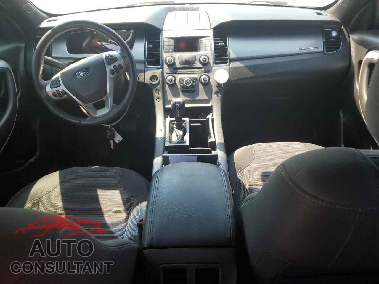 FORD TAURUS 2017 - 1FAHP2E85HG103576