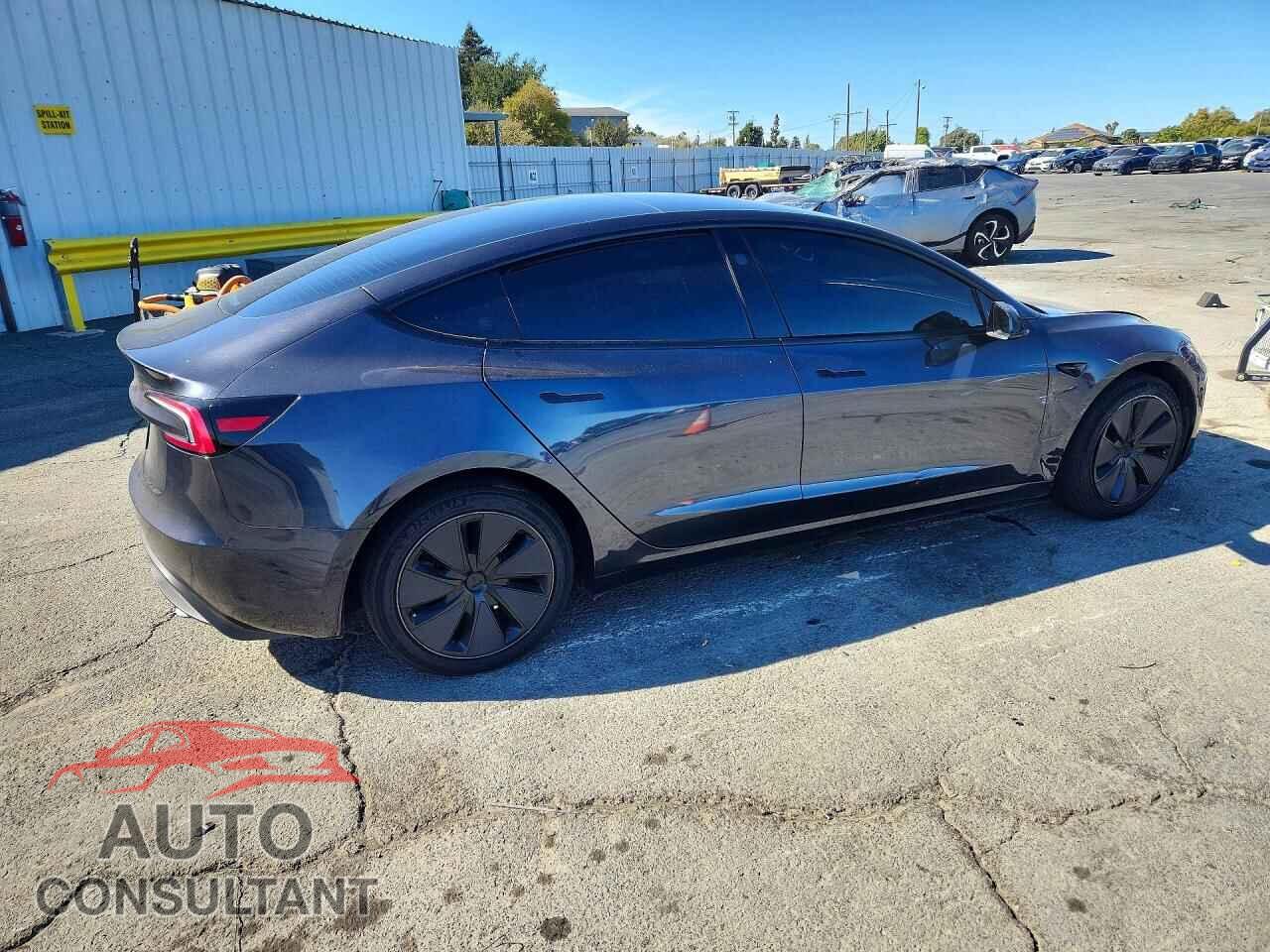 TESLA MODEL 3 2026 - 5YJ3E1EA7TF122561
