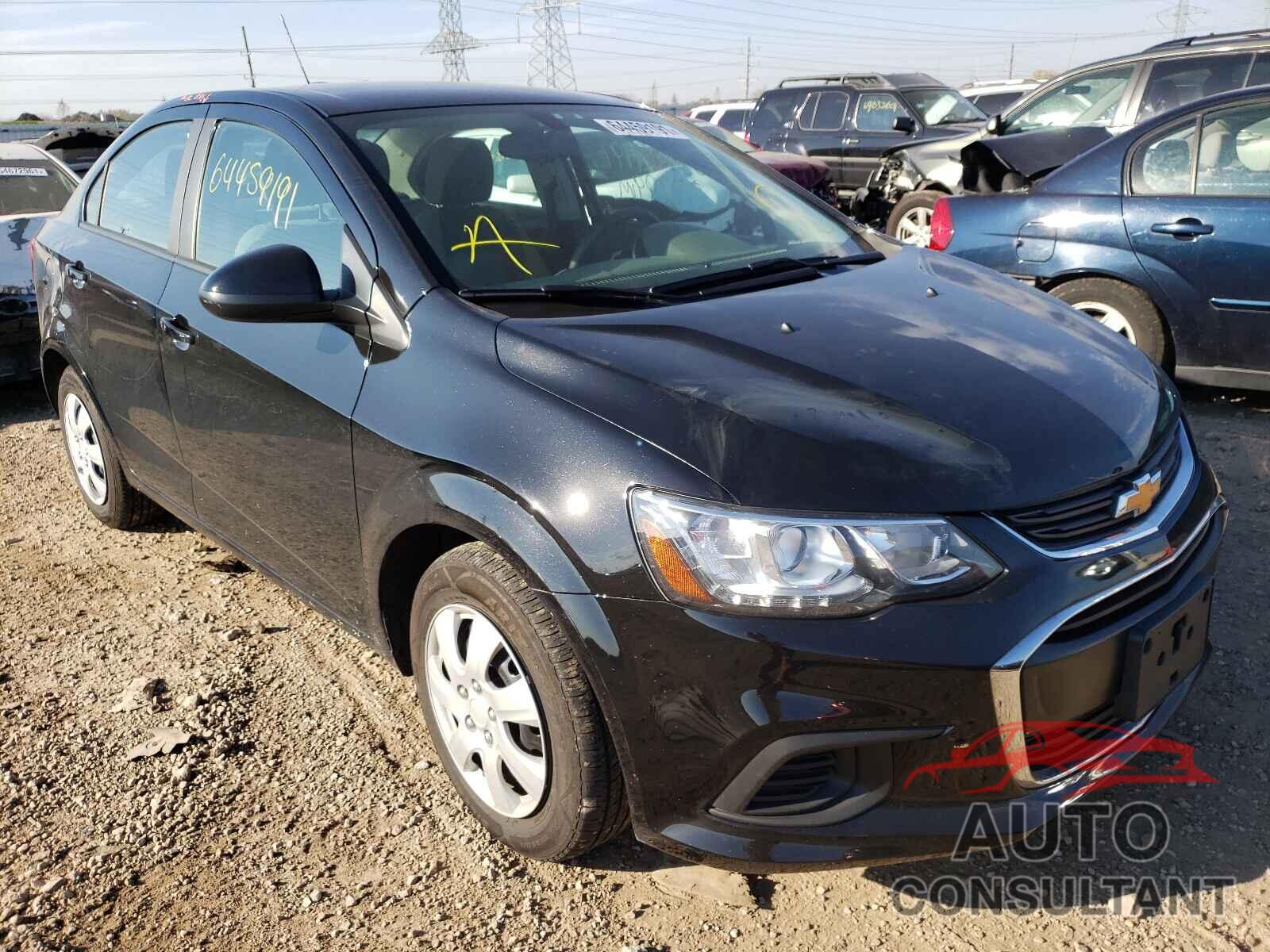 CHEVROLET SONIC 2017 - 1G1JB5SH1H4178446