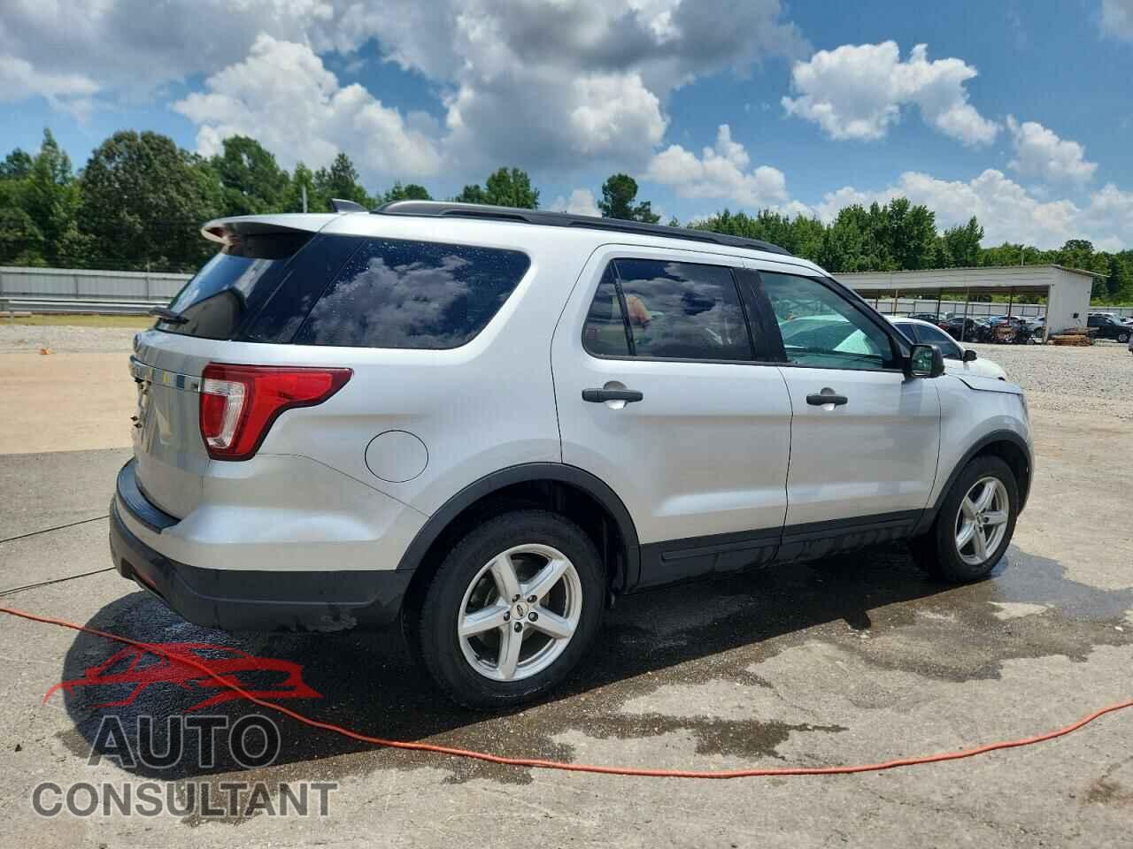 FORD EXPLORER 2018 - 1FM5K7B87JGB26517